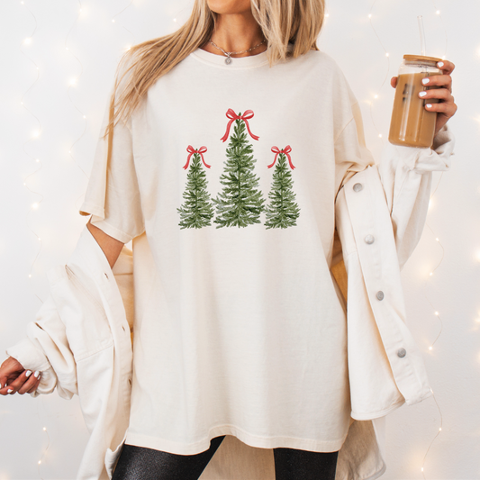 COQUETTE CHRISTMAS TREE TEE