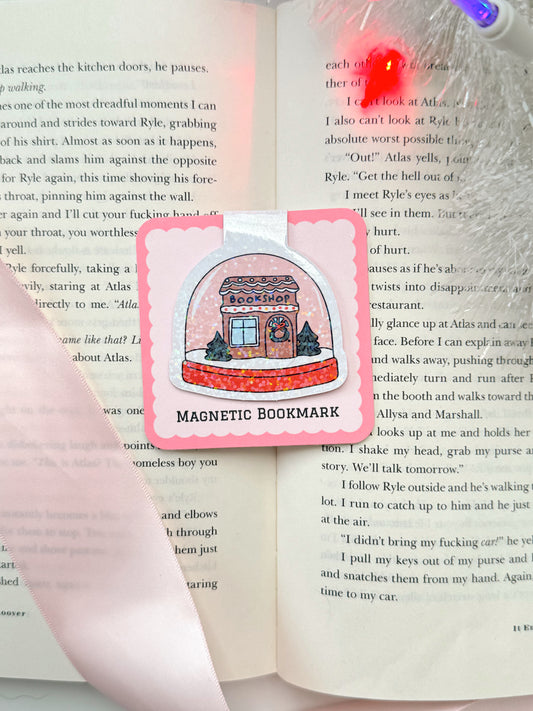 BOOKSHOP SNOW GLOBE MAGNETIC BOOKMARK