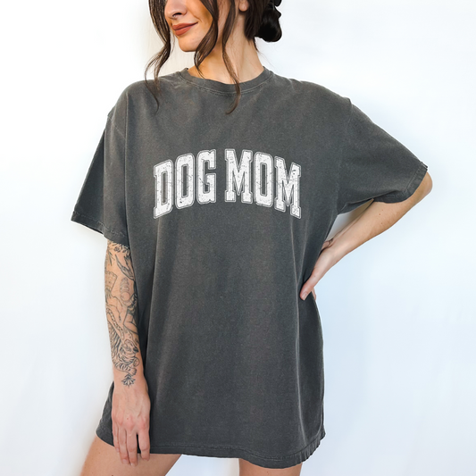 VINTAGE DOG MOM TEE